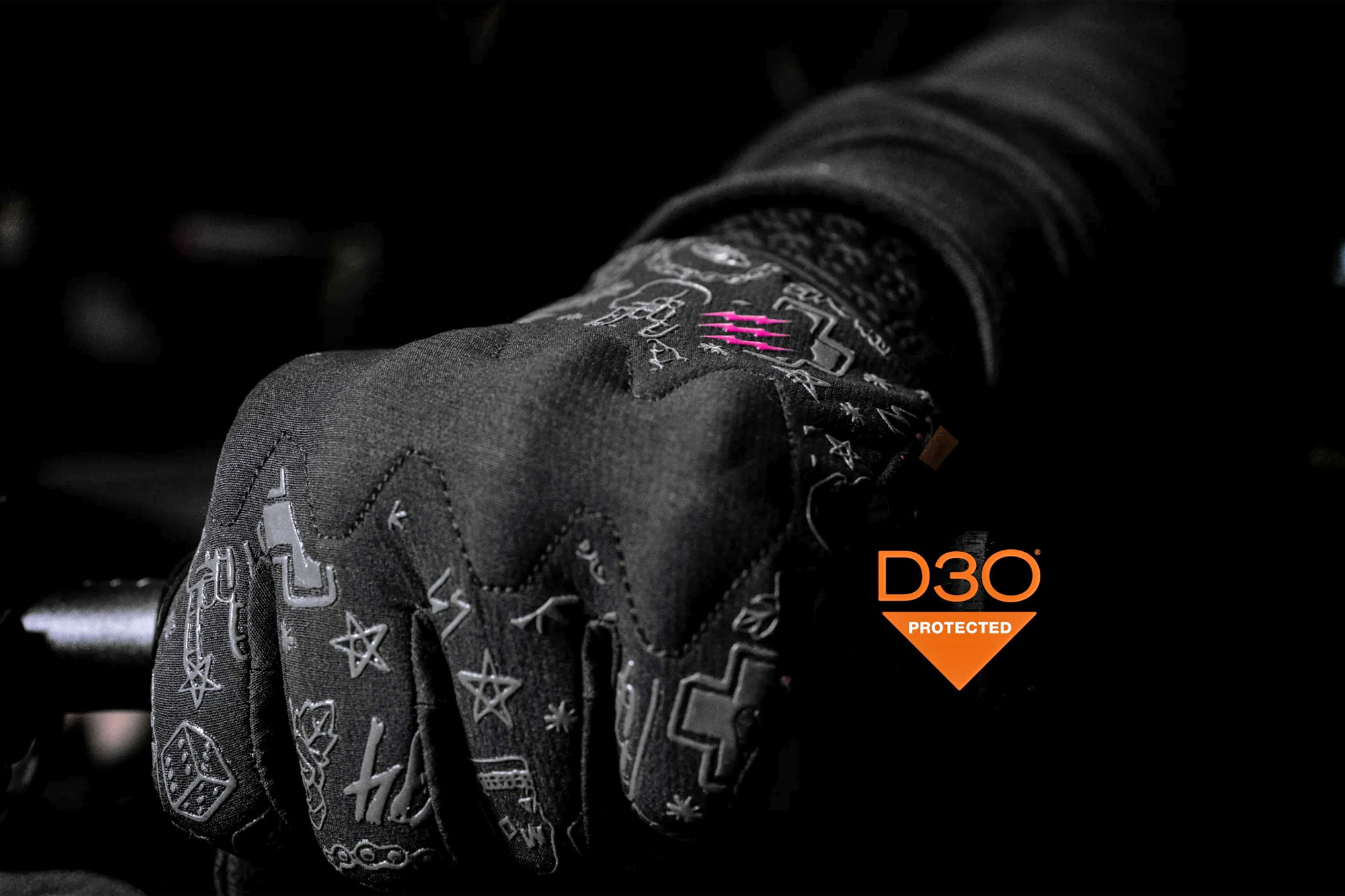 Muc-Off Protects Your Knuckles with D3O Rider Gloves, Plus Winter Gloves Too